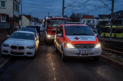 Stuttgart Botnang: Kerze sorgt fuer Feuerwehreinsatz